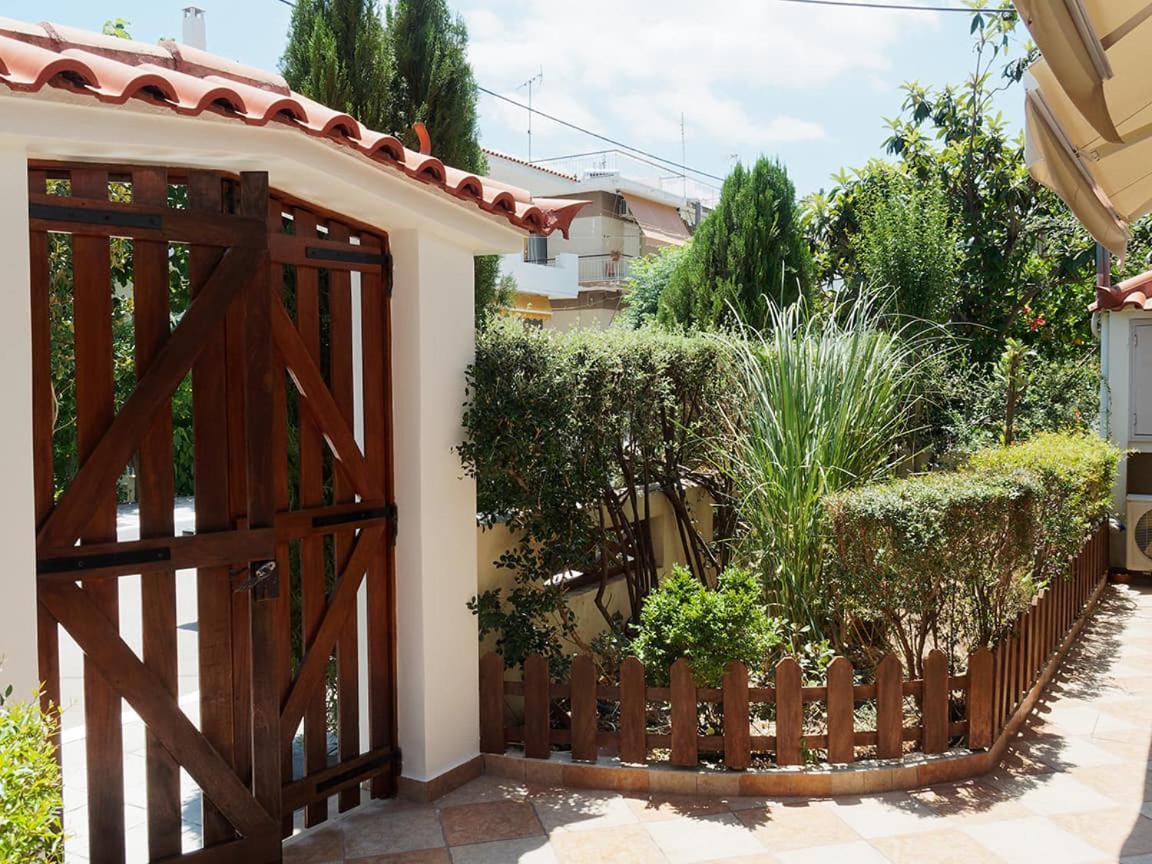 N&Μ Méthana Exterior foto