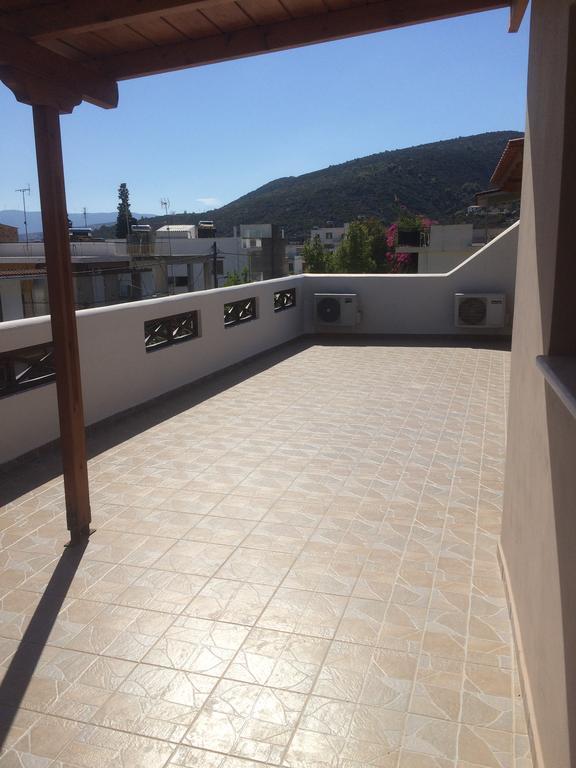 N&Μ Méthana Exterior foto